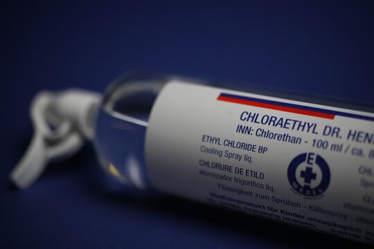 Chloraethyl Dr. Henning® Cooling Spray liq 100 ml baneris