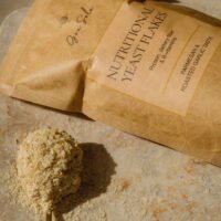 Grasole NUTRITIONAL YEAST FLAKES (Parmesan and roasted garlic flavour) - Image 5